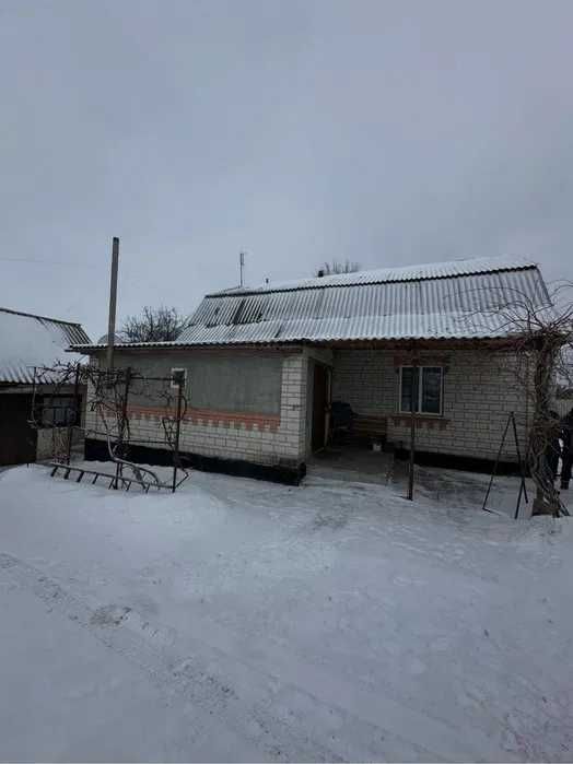 Продаж будинку Завадівка( Володарка). Розглядаємо державні програми .