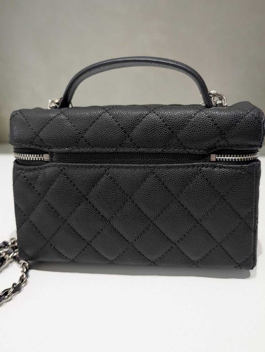 Сумочка Chanel 19 см абсолютно вся шкіряна і верх і підкладка