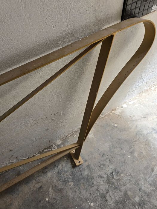 Grades de ferro de escadas