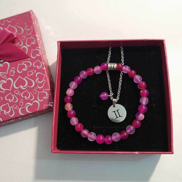 Conjuntos de colar e pulseira de signos