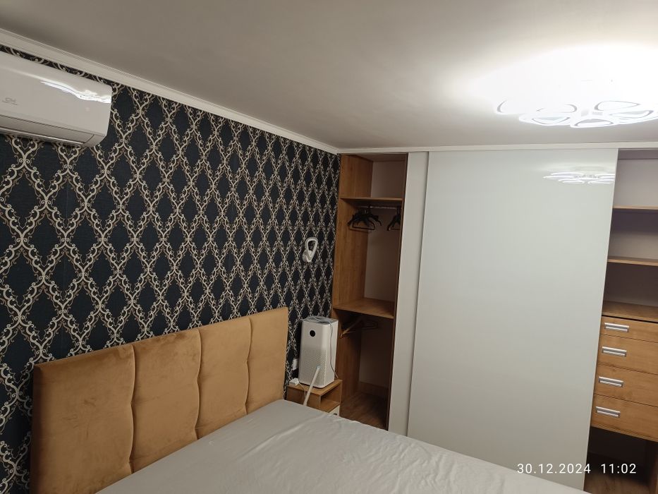 Квартира 4 комнатная  100м.кв. новый ремонт мебель техника