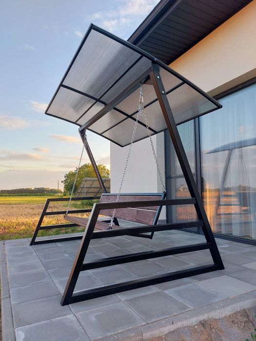 Nowoczesna Hustawka ogrodowa metalowa