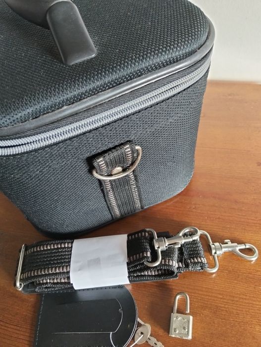 Nécessaire mala maquilhagem B.N.T