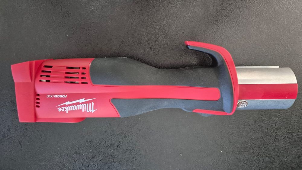 Akumulatorowa zaciskarka do rur MILWAUKEE M18 BLHPT  FORCE LOGIC NOWA