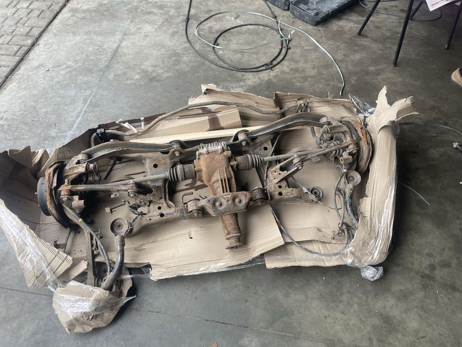 Задня балка взборі до Subaru Outbak B13 3.0 2009