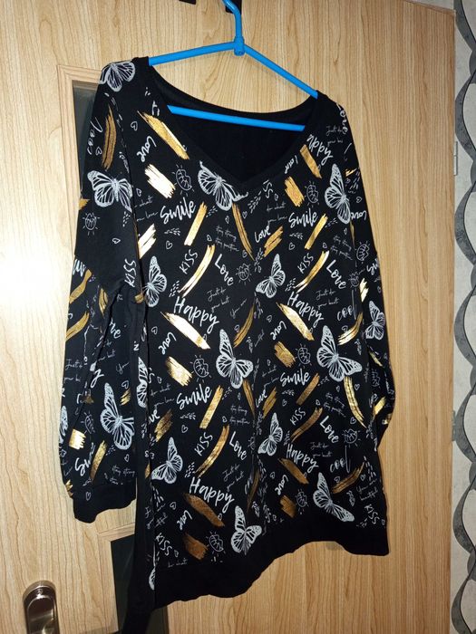 Sweterki i bluzy damskie