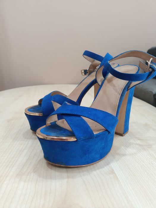 Босоніжки Primadonna