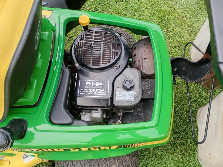 Kosiarka traktorek John Deere wyrzut boczny kosz silnik Kawasaki
