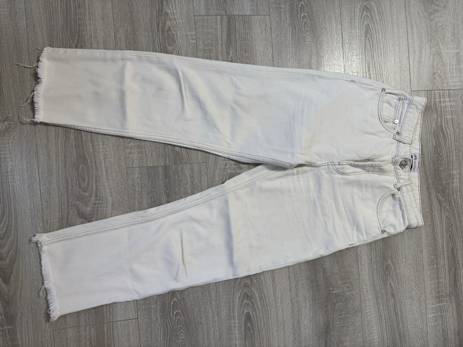 Білі джинси zara 38