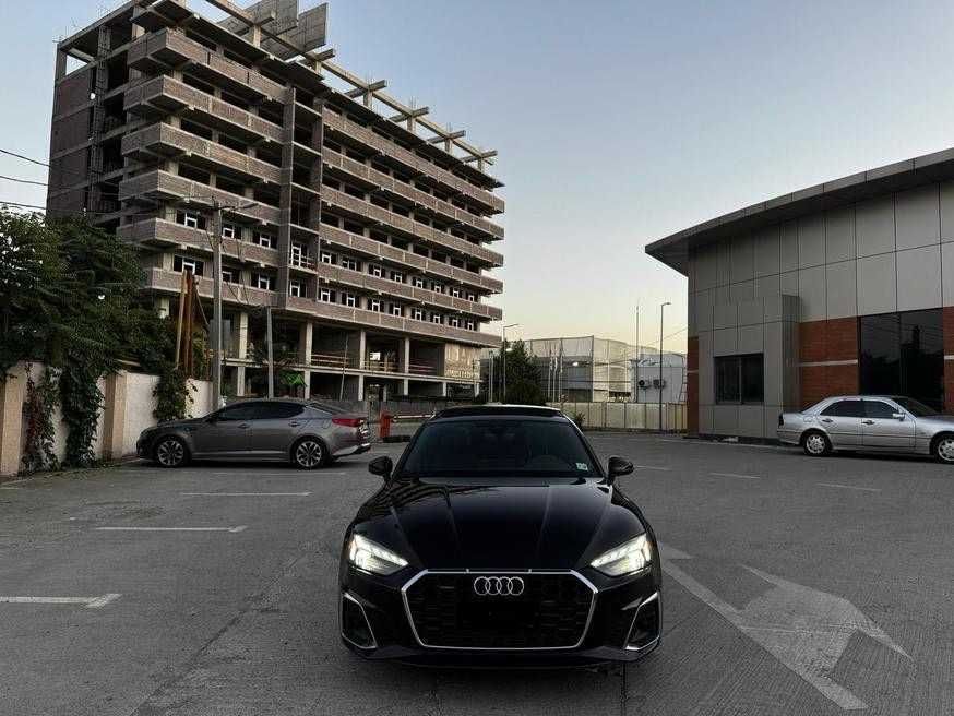 Audi A5 2022, Можна також придбати з ПДВ