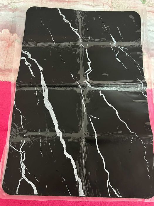 Papel autocolante padrão mármore preto e branco