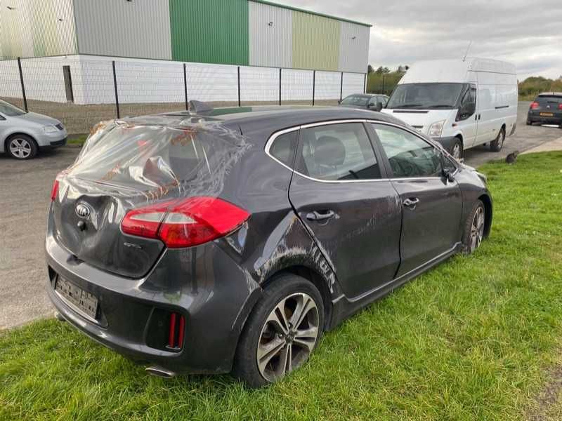 Бампер KIA Ceed розборка шрот