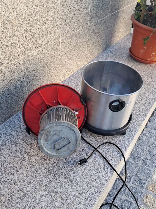 Aspirador Thomas inox 1520 plus