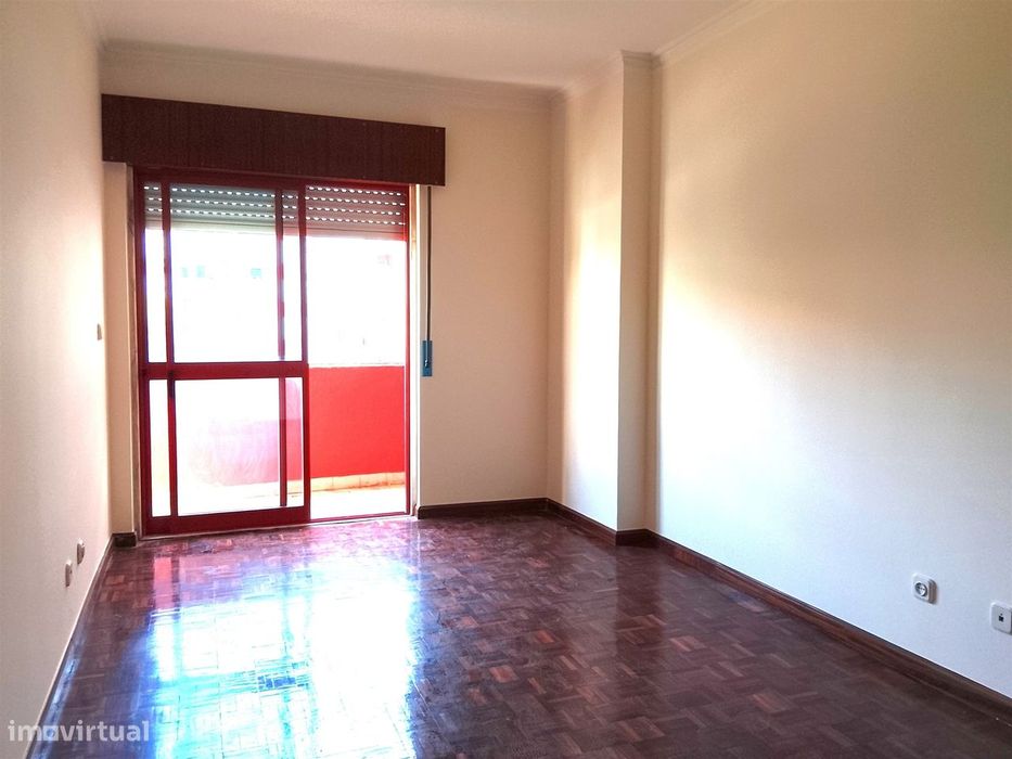 Apartamento T2 Venda em Algueirão-Mem Martins,Sintra