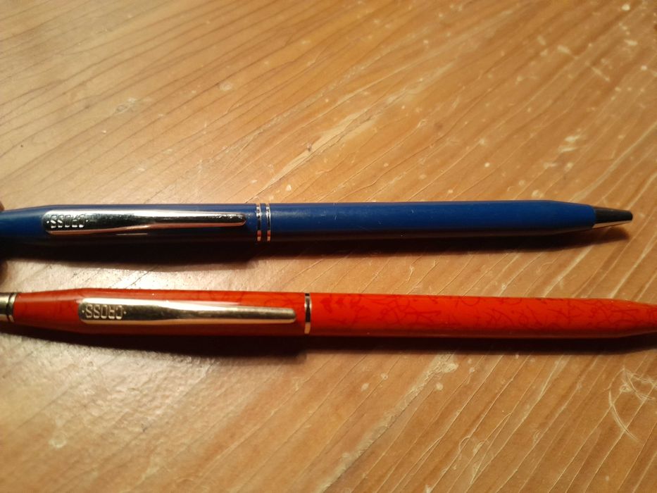 Canetas cross usadas