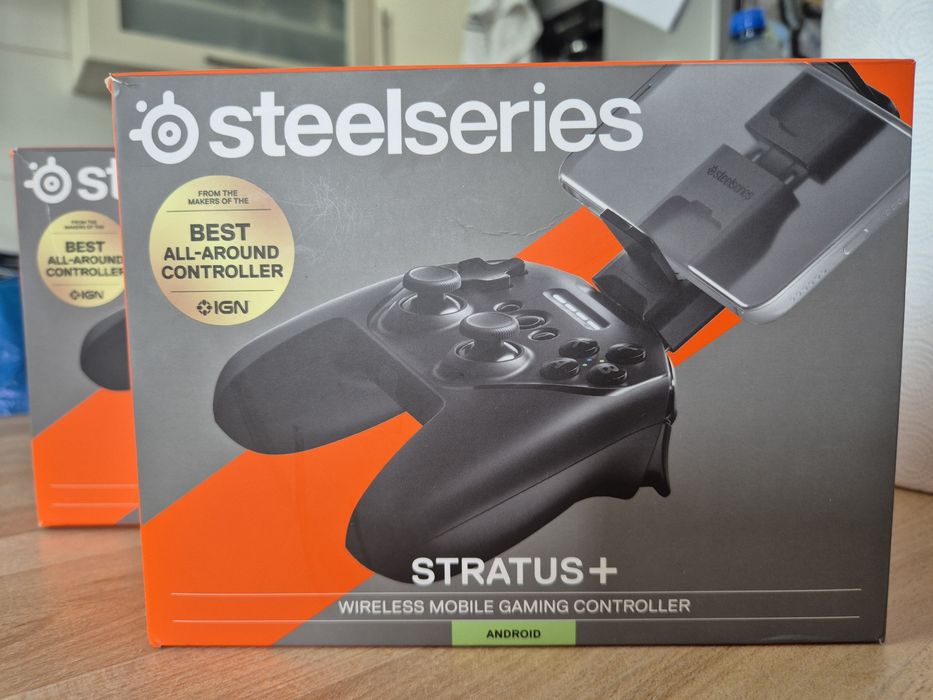 Dwa Pady Steelseries Stratus+