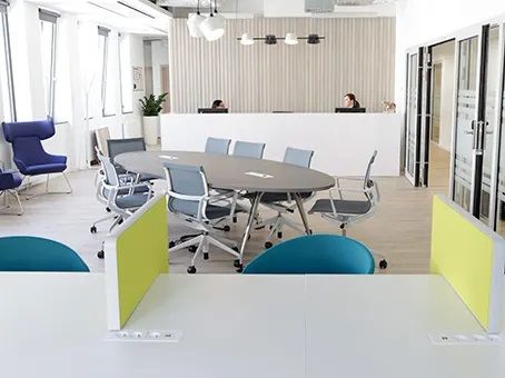 Wynajem biura we Wrocławiu: Prywatna 10-15-osobowa powierzchnia biurowa w prestiżowej lokalizacji Regus Pegaz