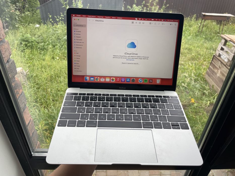 Macbook 12 2015 рік 256gb