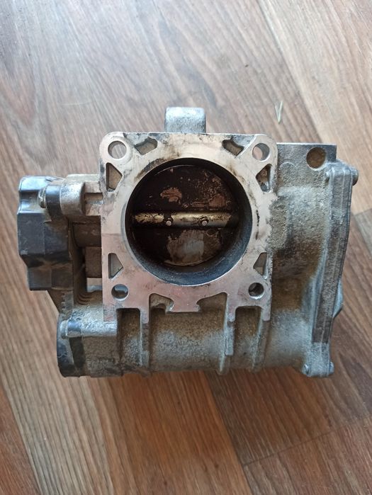 Продам дросельну заслінку для Ваз