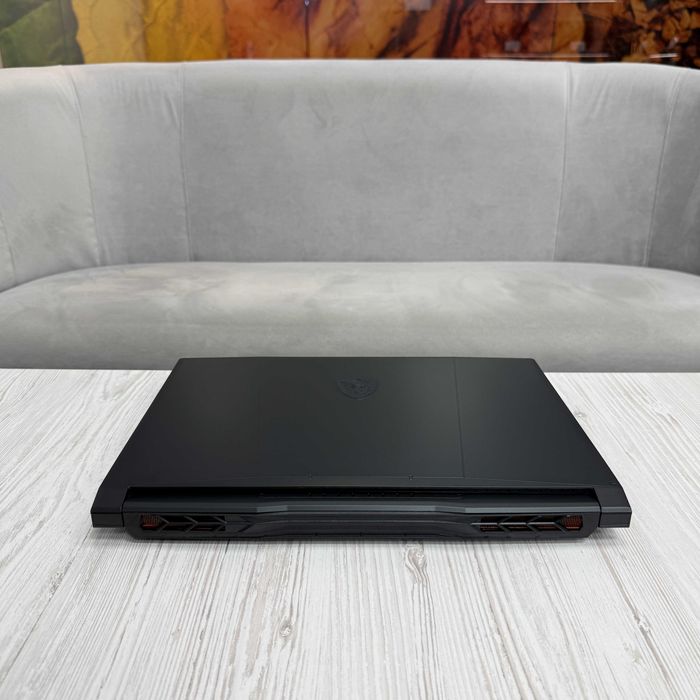 MSI Katana 15HX { i7-14650HX | 16gb - DDR5 | SSD - 1Tb | RTX 5070-8Gb } 74229SV