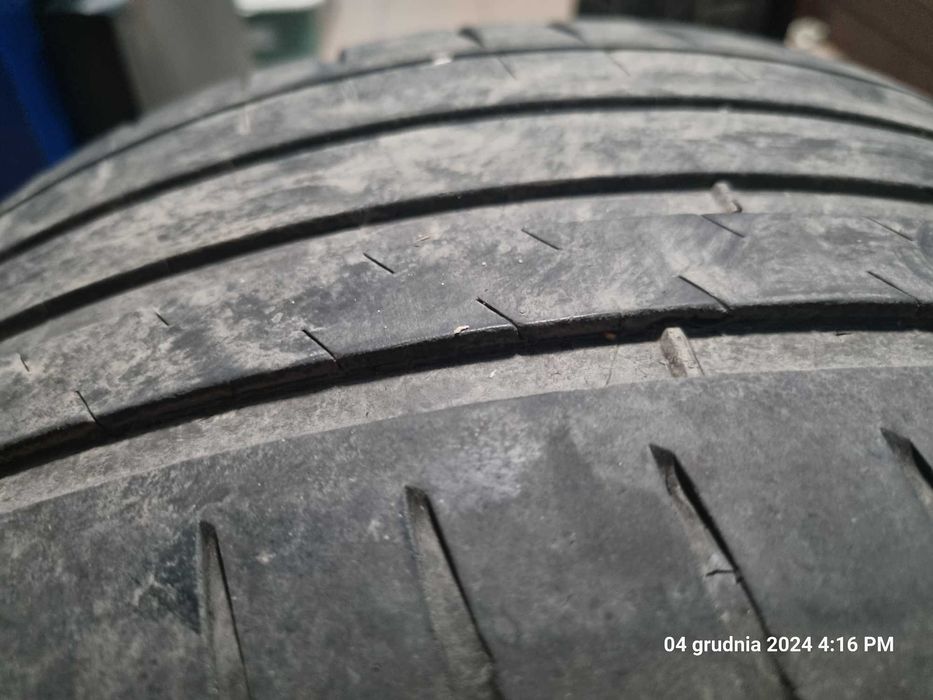 Opona Michelin Pilot Sport 4 225/40R18.