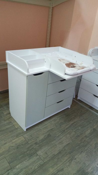 Комоди. Пеленальний столик. Комод із пеленатором.