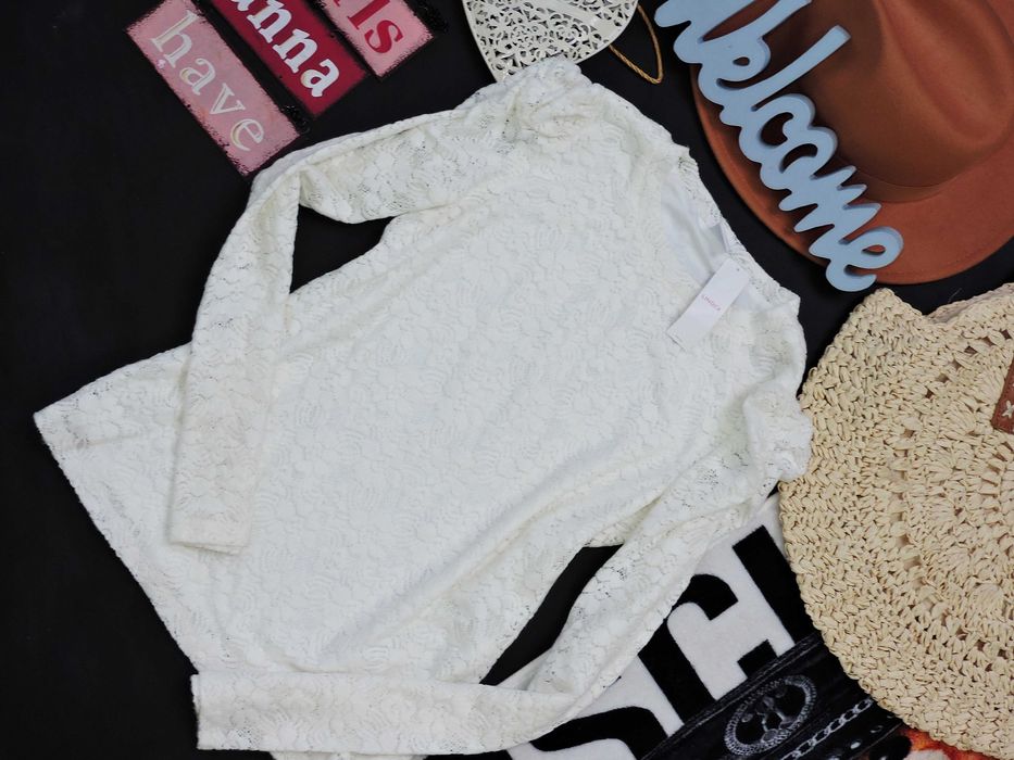 Lindex - nowa koronkowa bluzeczka , bufiaste ramiona r 146/152