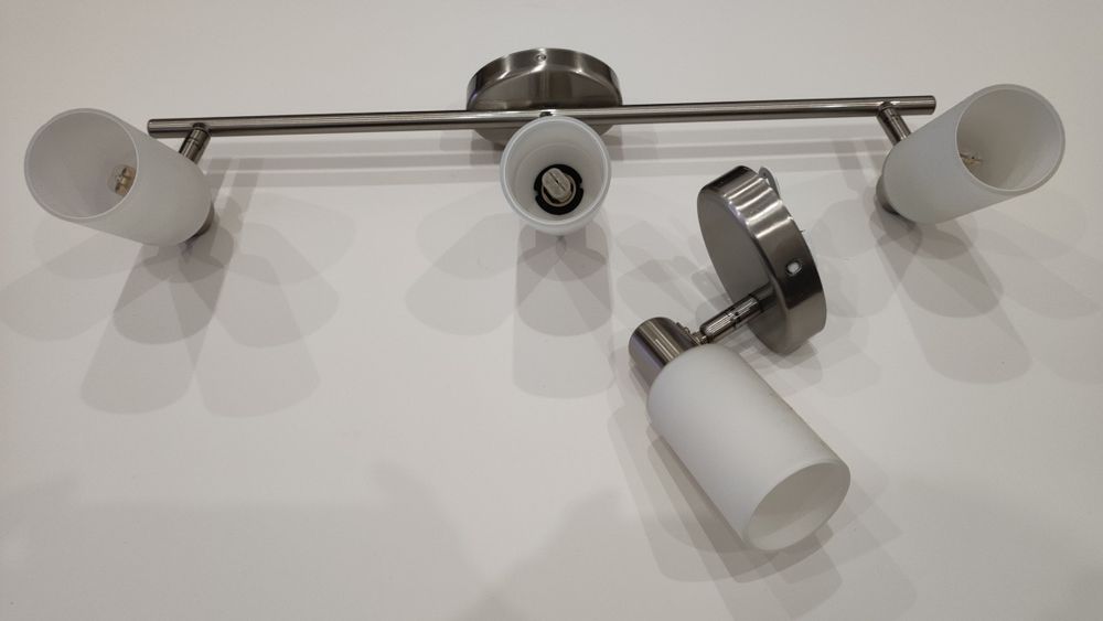 Conjunto de focus de tecto usados