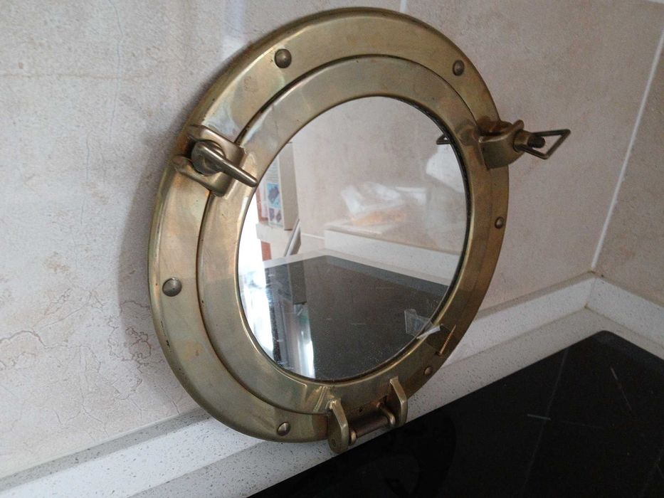 Vigia espelho de navio