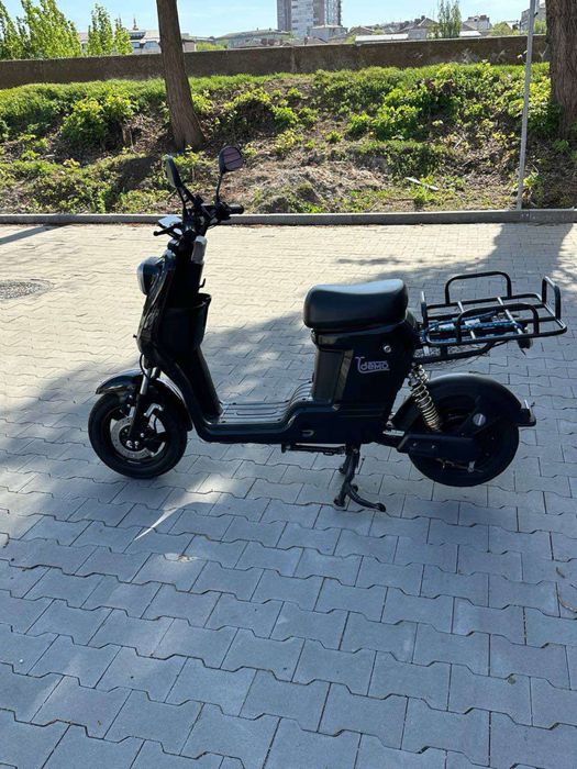 Продам електро скутер з 2 акамуляторами!!!