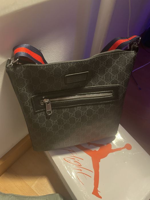 Bolsa Gucci GG Supreme Mensenger Bag