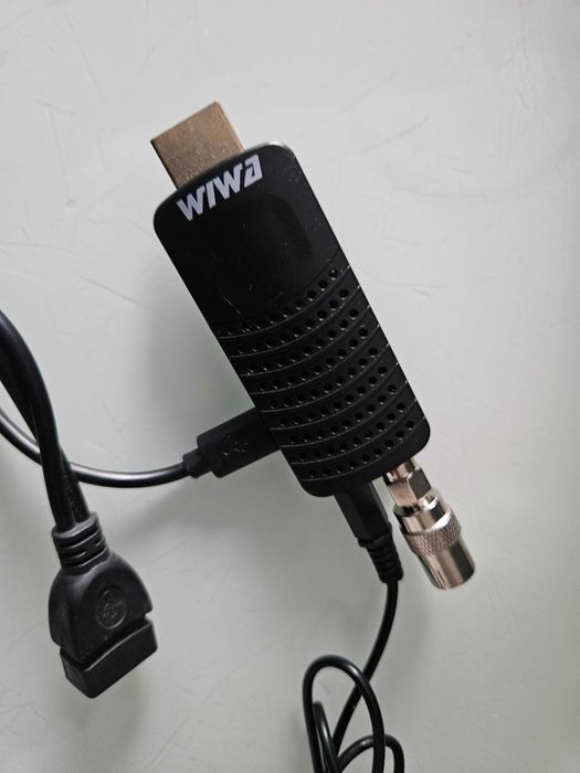 Sprzedam DEKODER Tuner TV DVB-T/T2 Wiwa H.265 mini