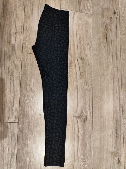 Leginsy w centki r. 146 reserved