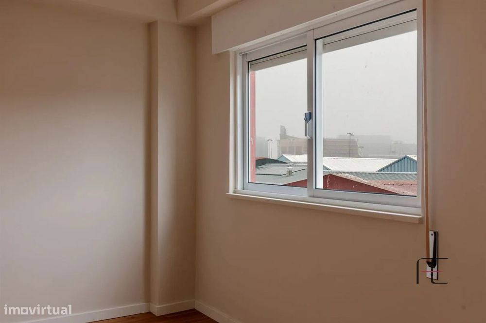 Apartamento T4, Porto, Porto