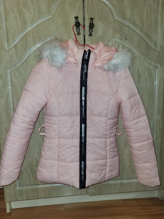 Осіння куртка жіноча