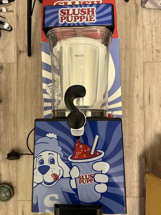 Slush Puppie оригінальний апарат для льодових напоїв
