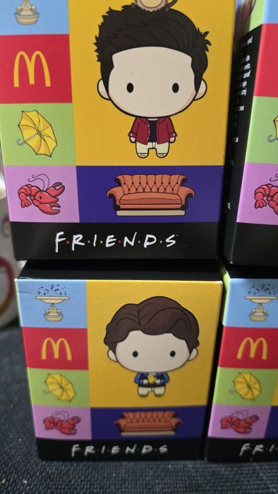 Bonecos Friends McDonald's