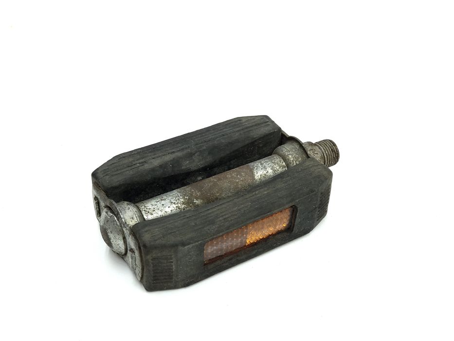 NOWY Prawy pedał Romet Jubilat Zenit Alka Agat Flaming