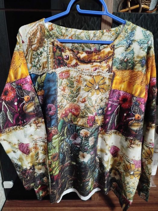 Продам оригинальный, новый джемпер.