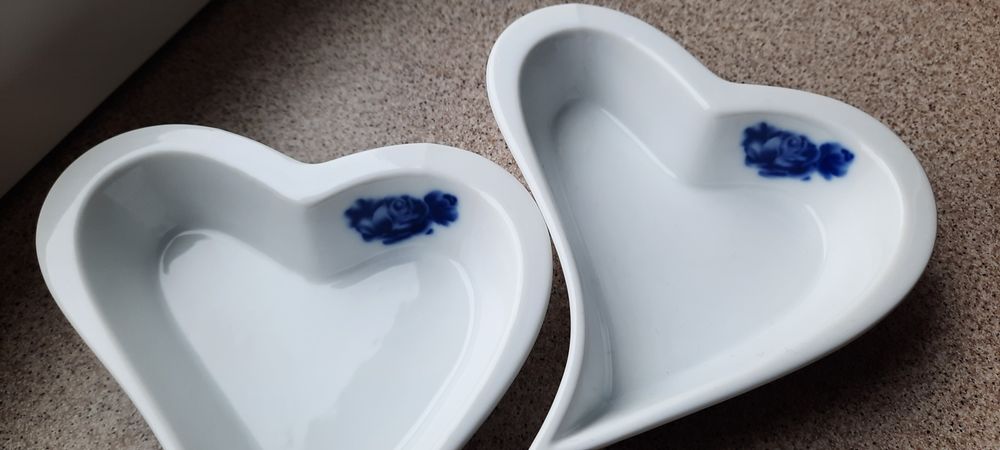 2 miseczki w kształcie serca