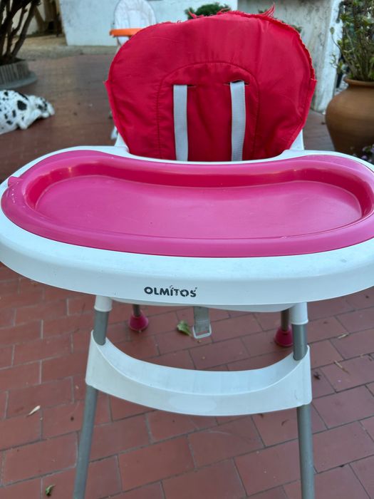 Cadeira de refeição da Olmitos, funcional