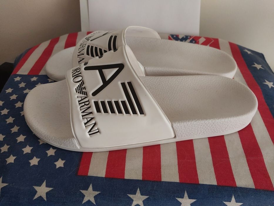 Chinelos Emporio Armani