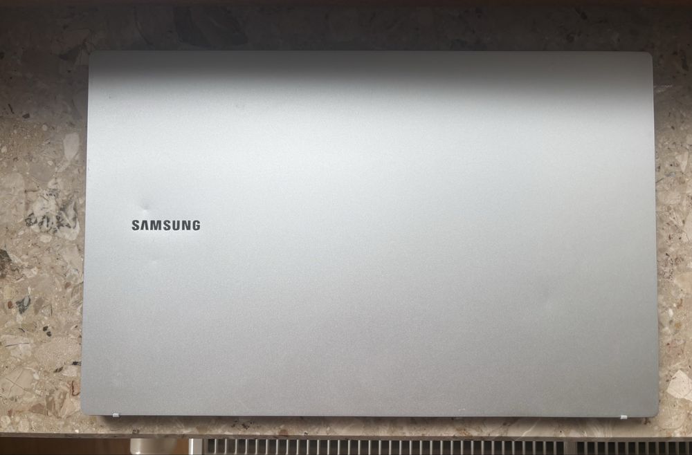 Samsung Galaxy Book 3  i7-1360p Intel Arc A350m 4gb Ram 16Gb M2 1Tb 15.6” FHD NP750XFH