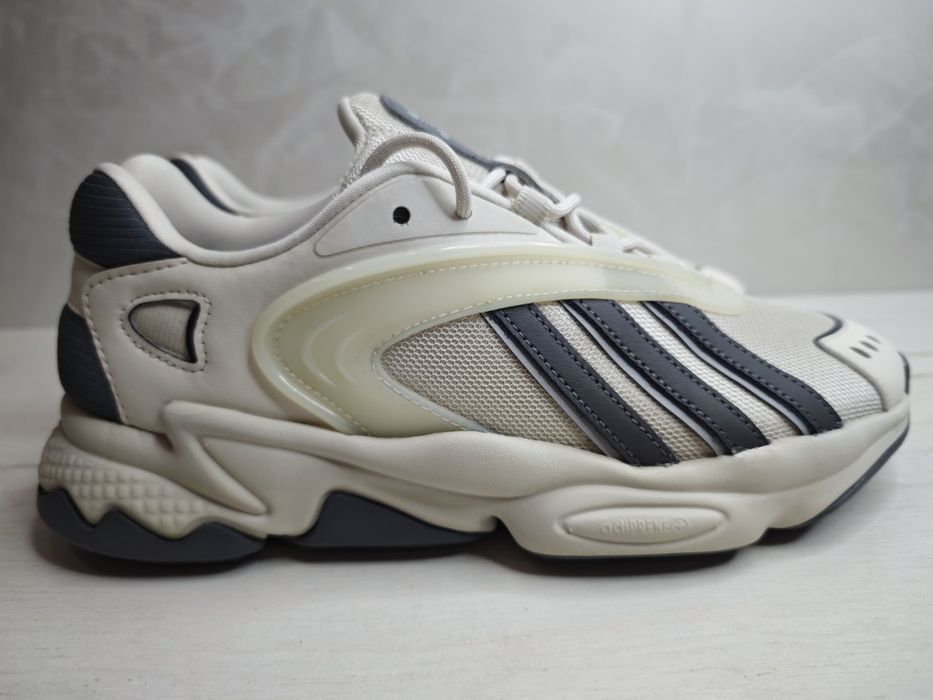 Кросівки adidas Oztral Originals