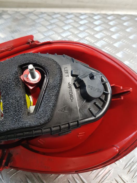 Lampa Lewa Tył 815600H020 + Wkład Toyota Aygo I 08R- Europa