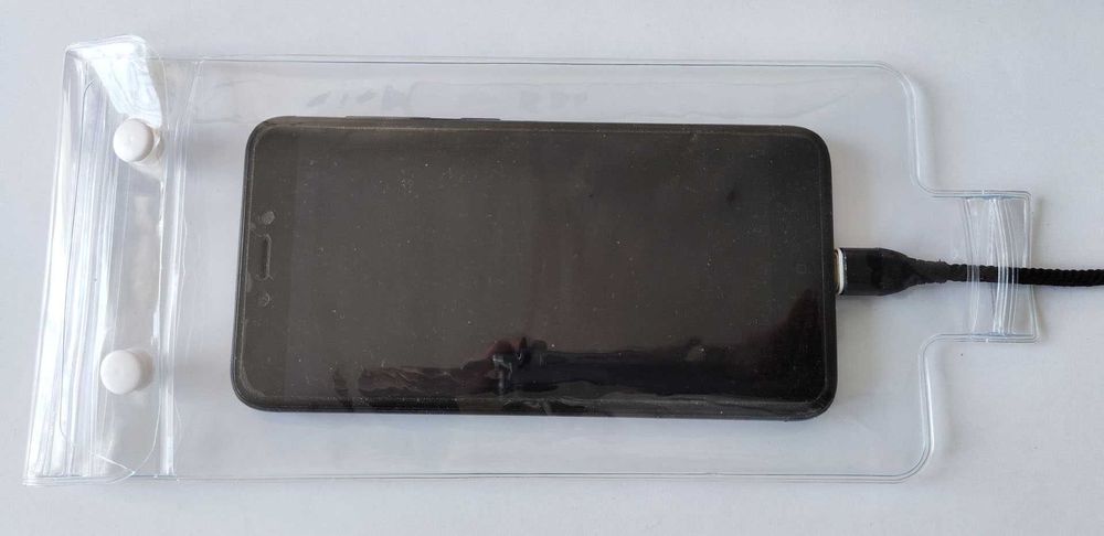 etui wodoodporne, pokrowiec na telefon