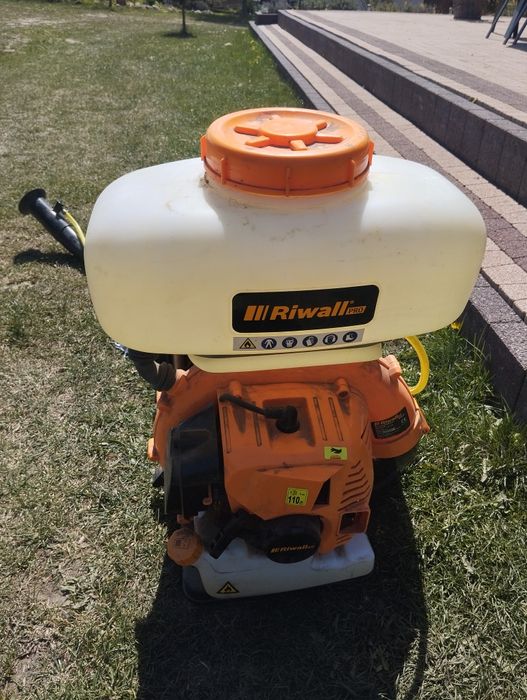 Opryskiwacz spalinowy 14 l