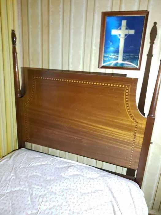 Mobilia Quarto Clássico solteiro