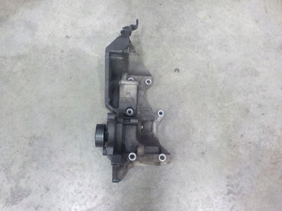 VW T5 2.0 TDI ŁAPA UCHWYT SILNIKA 03L903143C