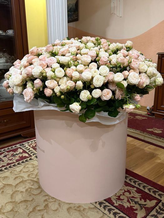 Великі букети троянд